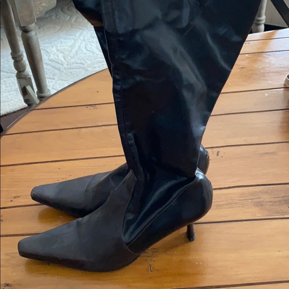Donald Pliner boots